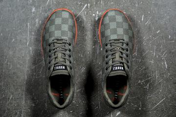 Men's Nobull Chess Trainers Chess | SG O2199K